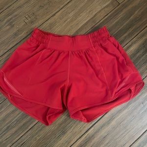 Red Size 4 Lululemon Hotty Hot Shorts ( 4 in. )